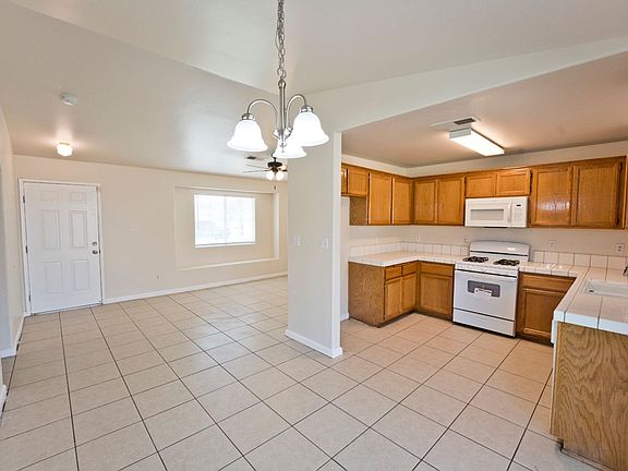 4th image of 1300 Engelberg Dr