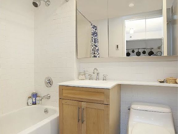 4th image of 516 W 47th St APT S5e