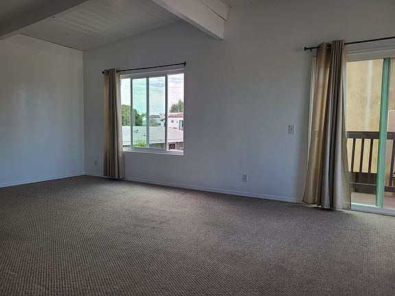 5th image of 966 Agate St