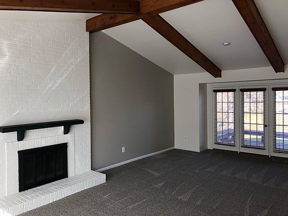 5th image of 34232 Pembroke Ave