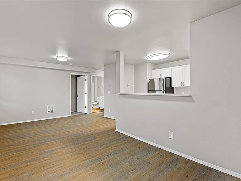 Grand Central Apartments — Photo 17