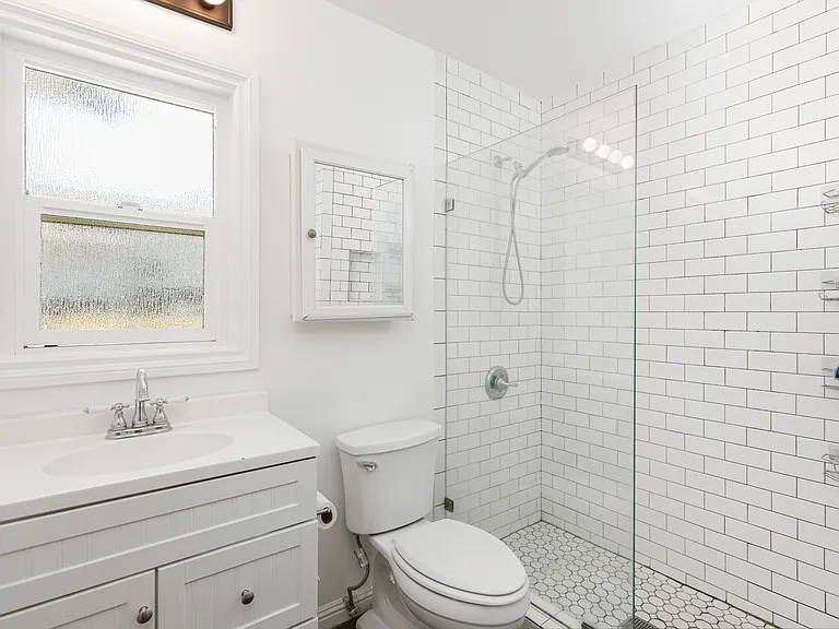 304 S Greengrove Dr — Photo 11