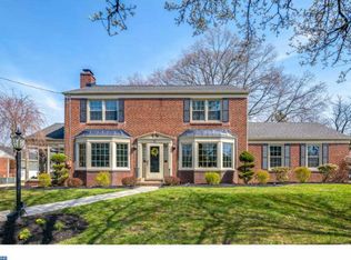 13 Saint Martins Rd, Cherry Hill, NJ 08002