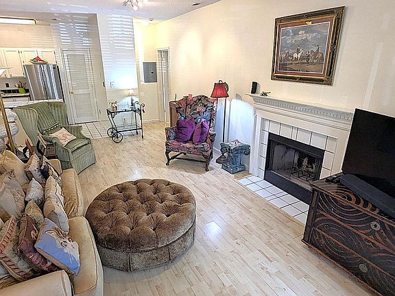 4th image of 4417 Fair Stone Dr APT 104
