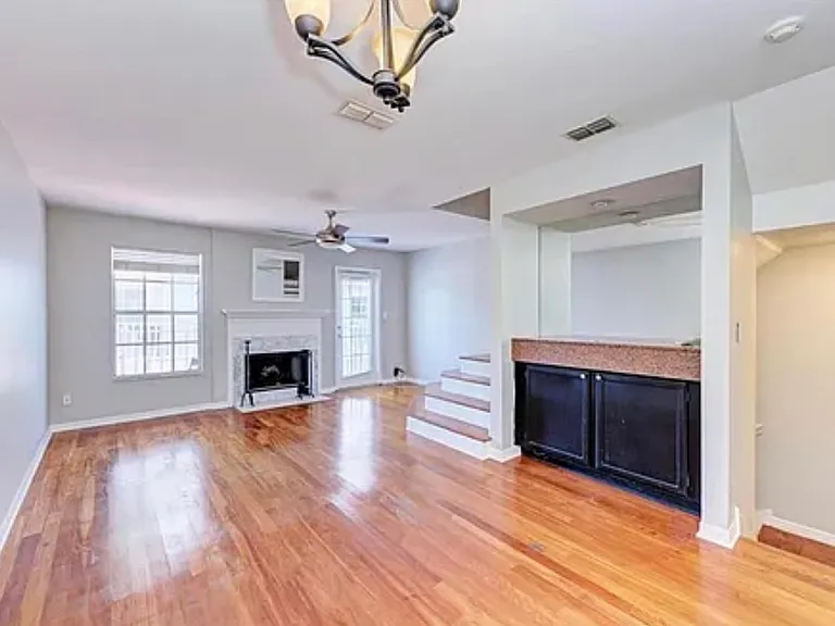 502 S Willow Ave #6 — Photo 1