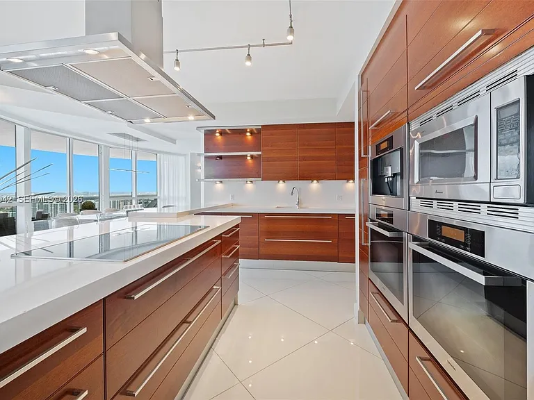 18201 Collins Ave #5201 — Photo 12
