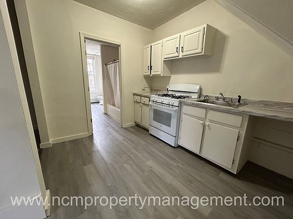 5th image of 28 Garnet St