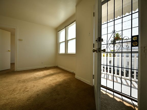 5th image of 2721 California St #B