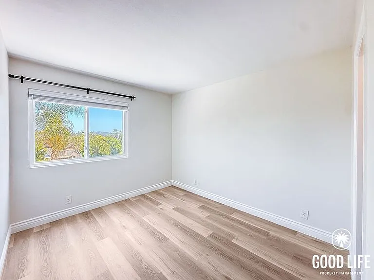 11775 Scripps Lake Dr — Photo 14