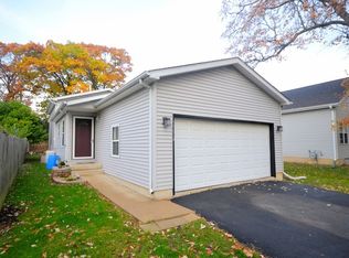 33624 N Idlewild Dr, Grayslake, IL 60030