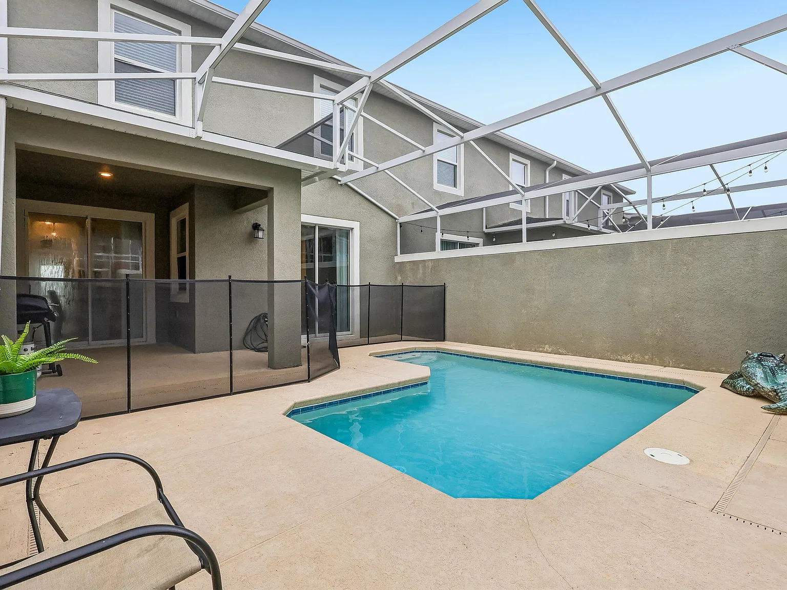 4 bed, 3.0 bath, 1914 sqft, $2,950 — Photo 2
