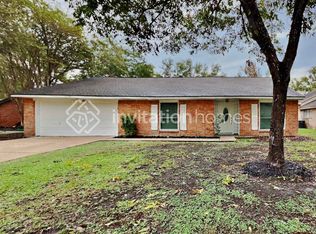 10527 Mills Walk Dr, Houston, TX 77070