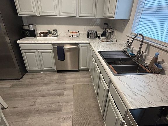 3rd image of 707 Maryland Ave