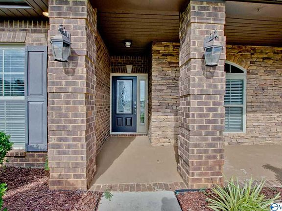 2nd image of 526 Summer Cove Cir NW
