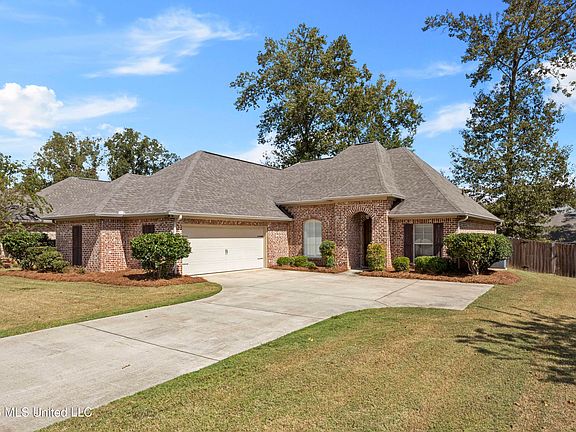2nd image of 225 Buckhead Dr
