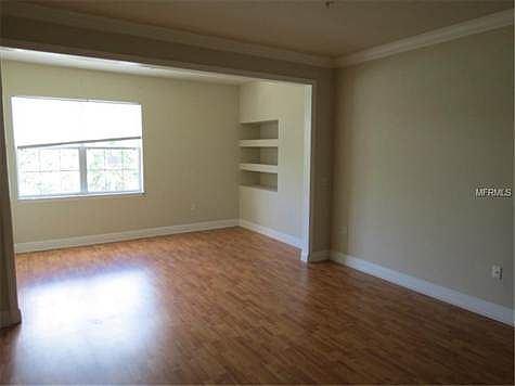 3rd image of 304 Southern Pecan Cir Unit 201