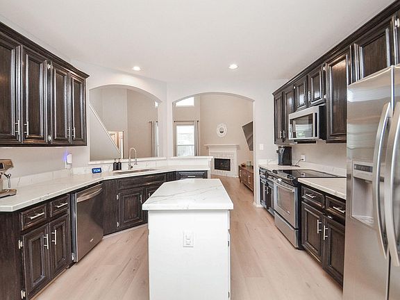 4th image of 1707 Red Lake Ct