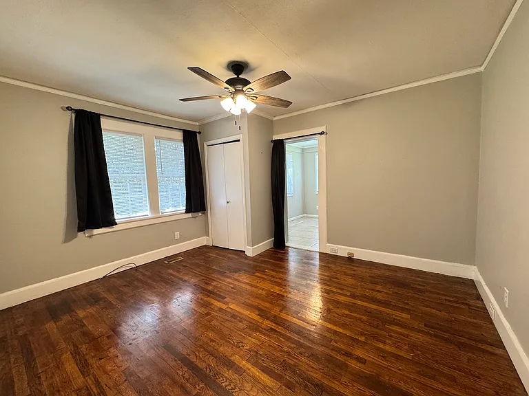 Bedroom 1 - 11'10"x13'9"