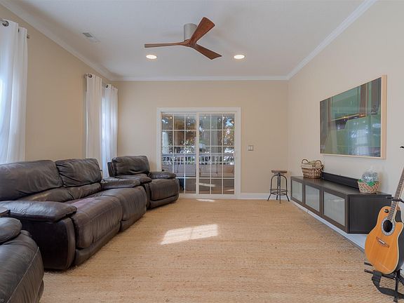 3rd image of 25 Katie Ln