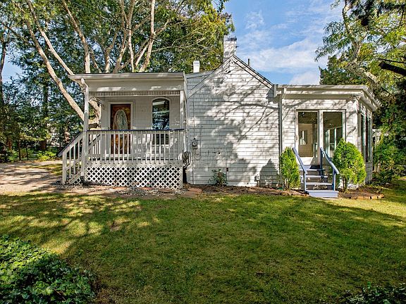 5th image of 25 Craigville Beach Road
