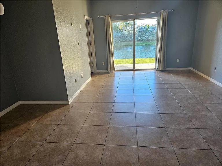9082 Plymouth Pl #9082 — Photo 3