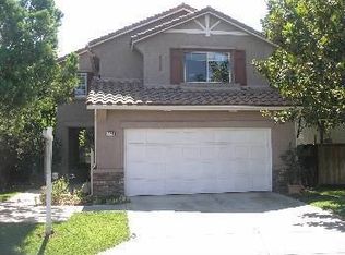 180 Macademia Ln, Simi Valley, CA 93065