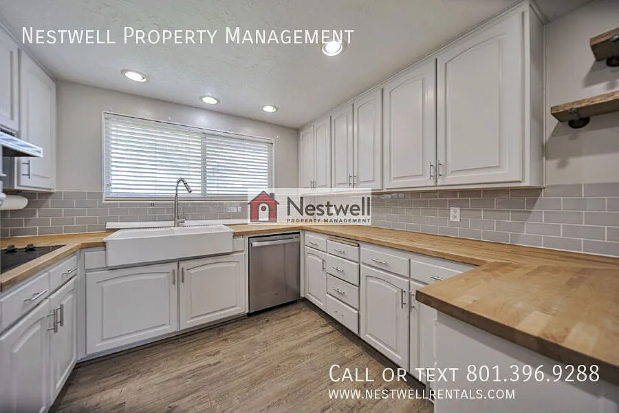 Great 4-bed Home in Salt Lake City — Photo 2