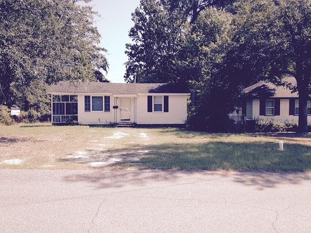 1st image of 920 Dantzler St