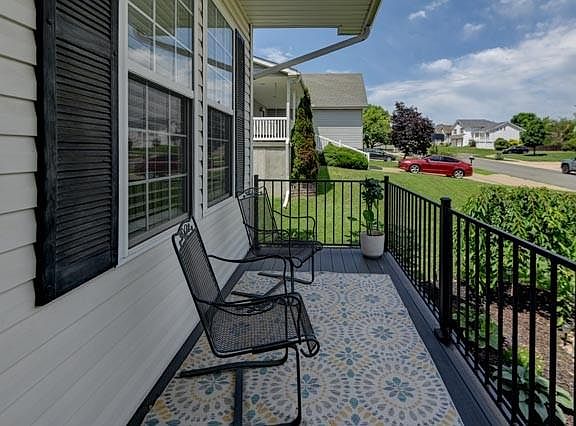 5th image of 1400 Fox Run Trl