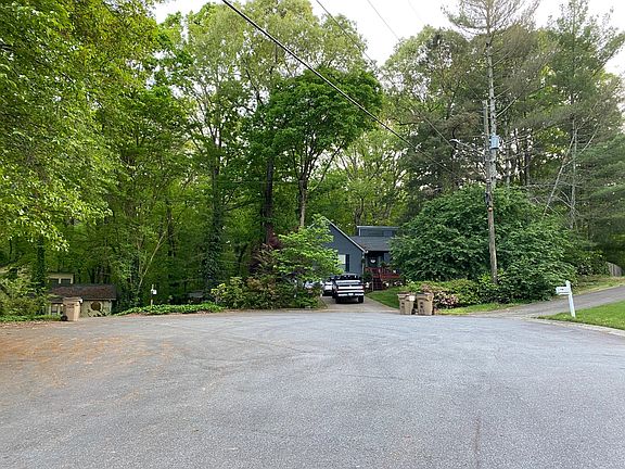 4th image of 309 Covey Ct