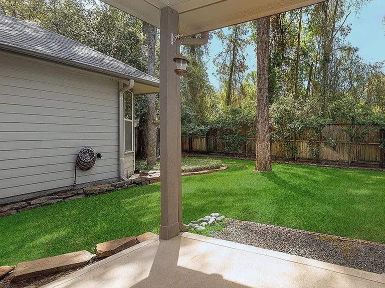 54 S Longsford Cir — Photo 32
