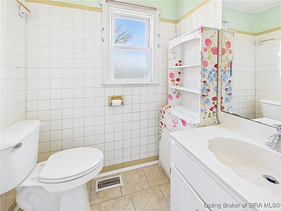 4th image of 363 Popp Avenue