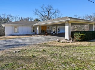 4254 E Ridgeview Dr, Springfield, MO 65809