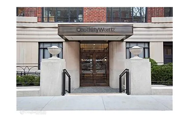 Rented by Douglas Elliman | media 19