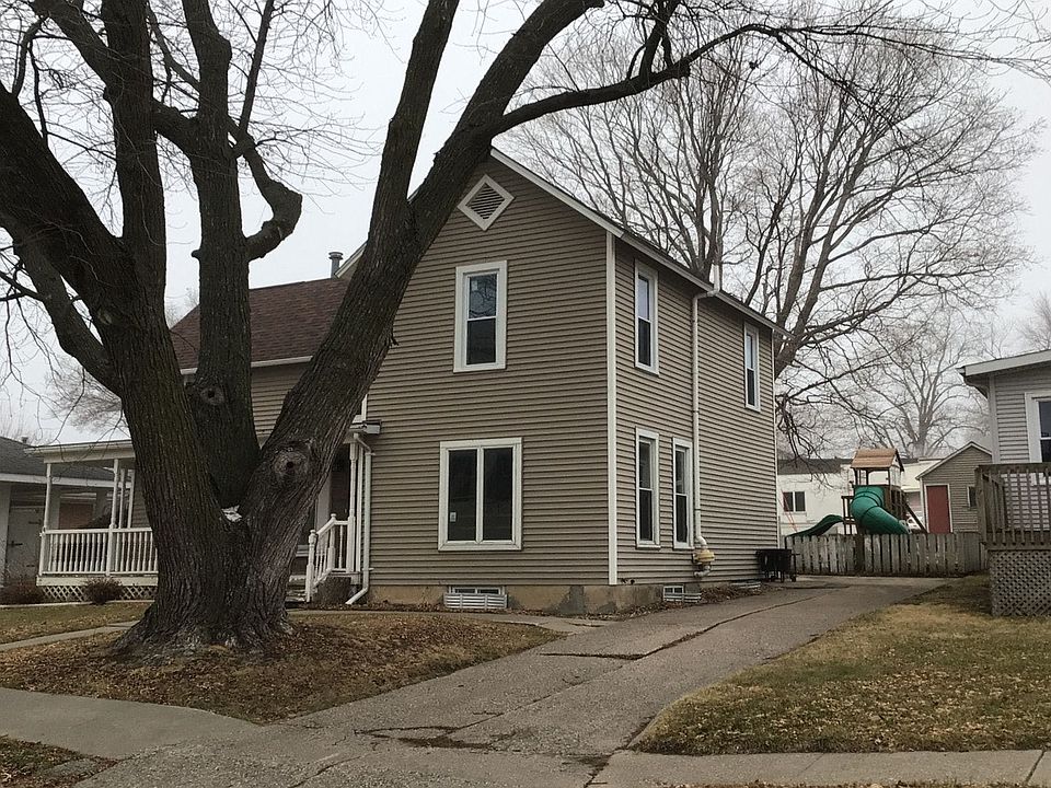 2nd image of 708 3rd St