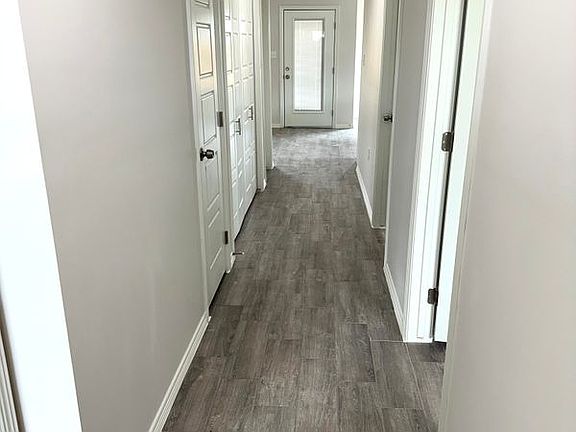 3rd image of 372 Uva Ln Unit B