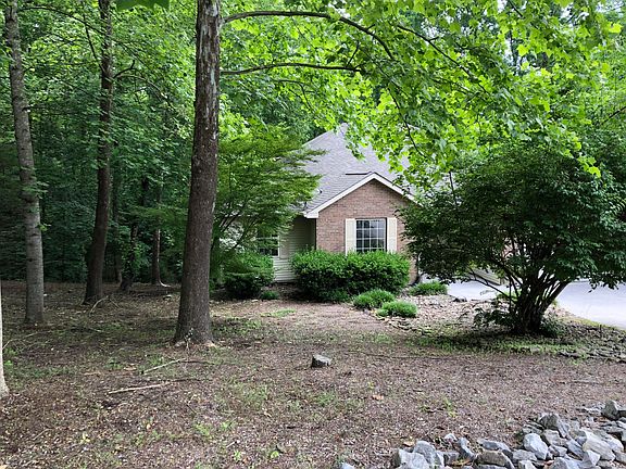 2nd image of 310 Amohi Ln
