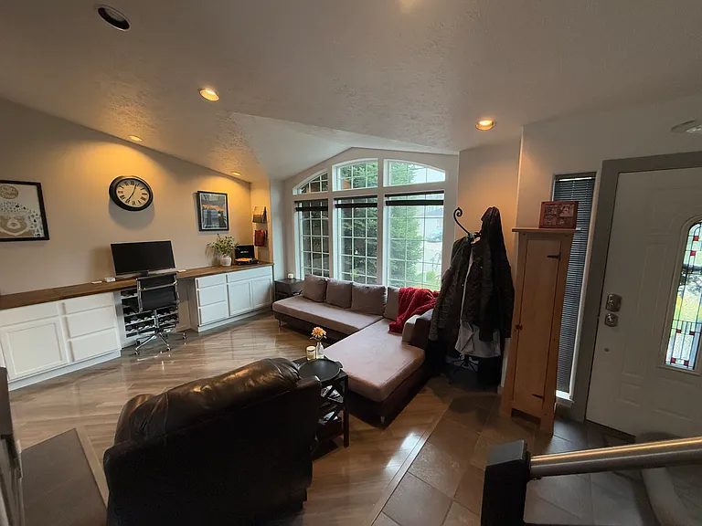 6607 S Baymont St — Photo 5