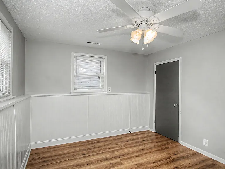 1411 Georgia Ave — Photo 15