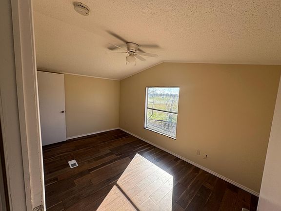 4th image of 8728 Clearview Dr