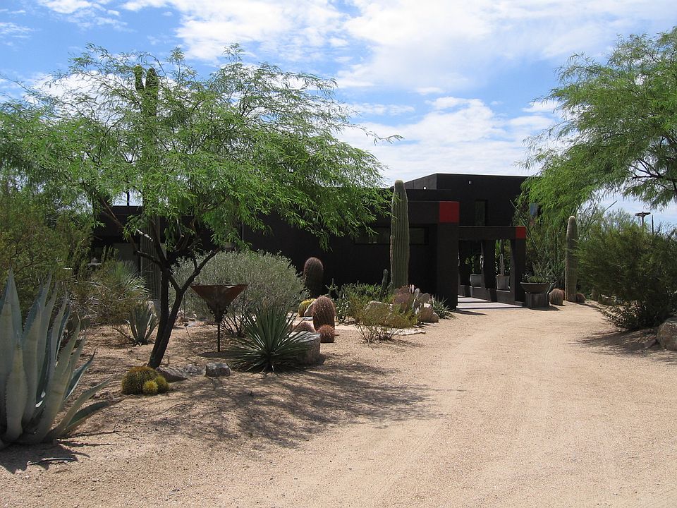2nd image of 35014 N 80th Way
