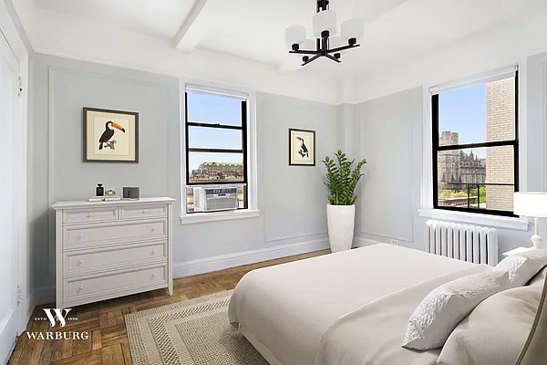 Sold by Warburg | media 3