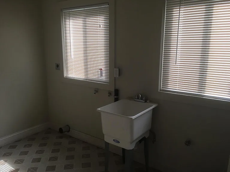 1202 Palm Ave #1 — Photo 7
