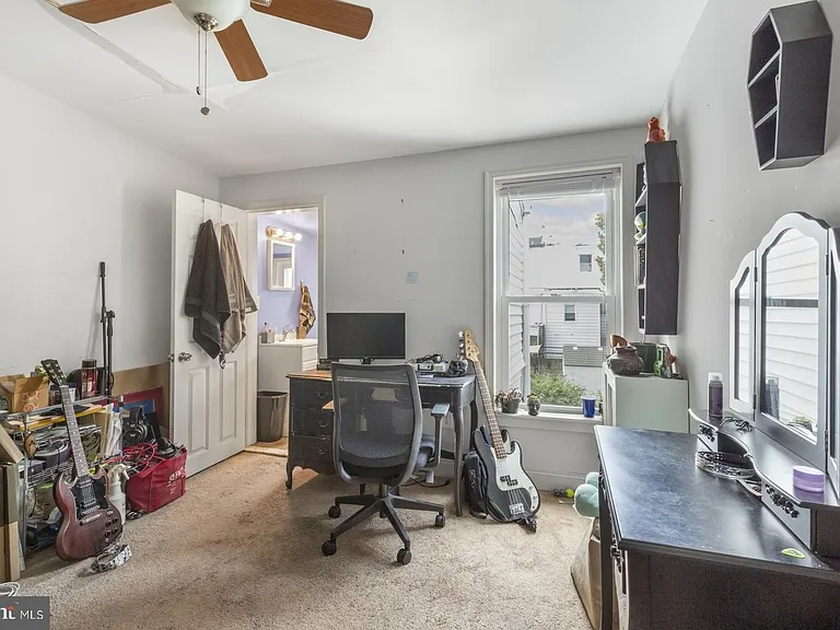 2310 E Gordon St — Photo 14