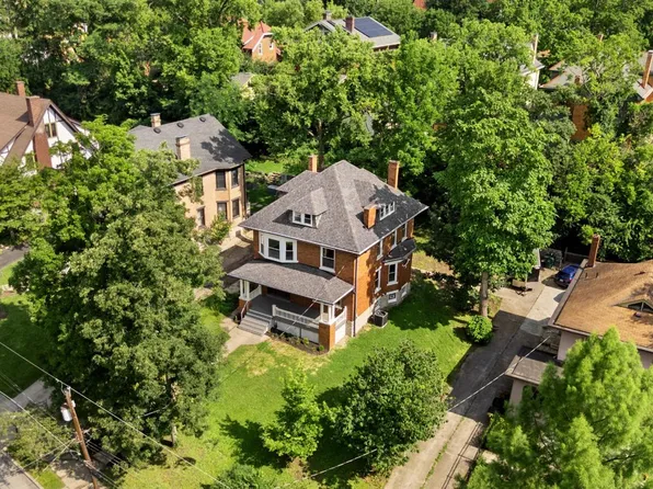1028 Valley Ln, Cincinnati, OH 45229