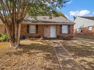 108 Meadowwick Dr #B, Clinton, MS 39056