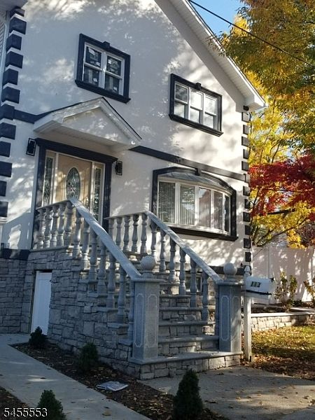 1st image of 113 W End Ave Floor 2