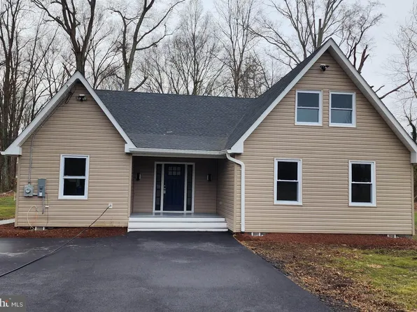 85 Woodland Dr, Indian Head, MD 20640