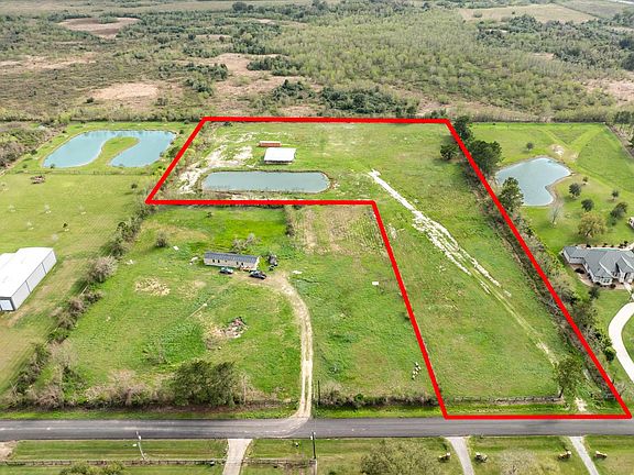 3rd image of 31 County Road 533