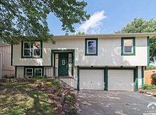 816 S 9th St, Edwardsville, KS 66111